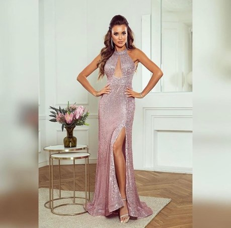 Sukienka długa dekolt z siateczką cekiny róż