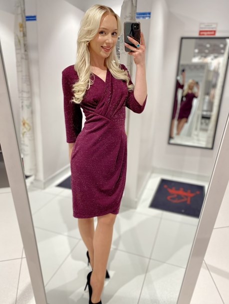 Sukienka krótka 3/4 rękaw błysk burgund