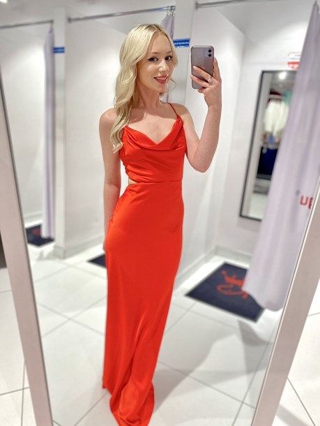 Sukienka długa dekolt łódka wiązana rybka czerwony