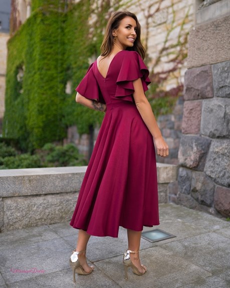 Sukienka midi falbana rękaw gładka bordo
