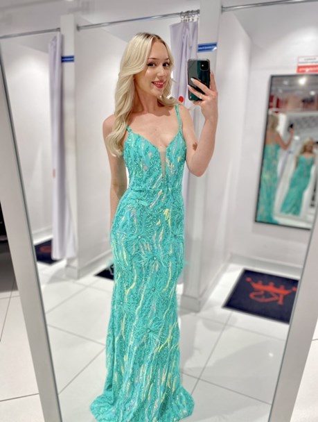 Sukienka długa cekinowa ramiączka pióra mięta