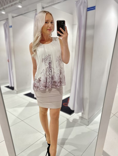 Sukienka krótka kwiatowe wzory biel/szary