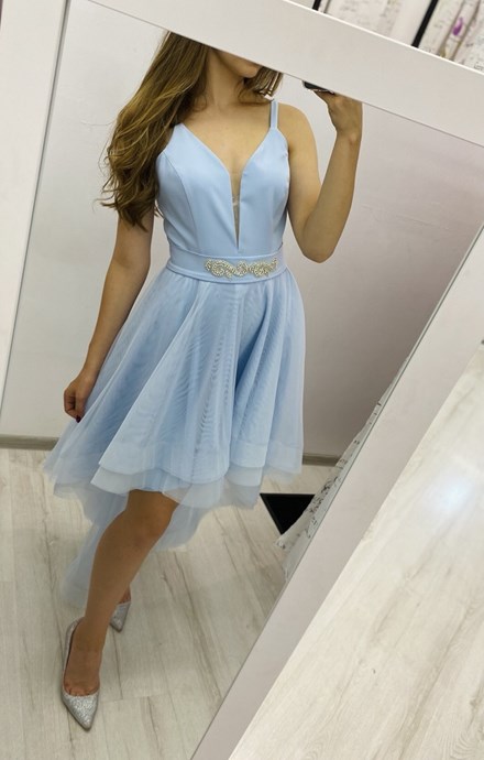 Sukienka asymetryczna ramiączka dekolt błękit