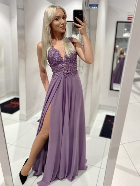 Sukienka długa koronkowa góra fiolet