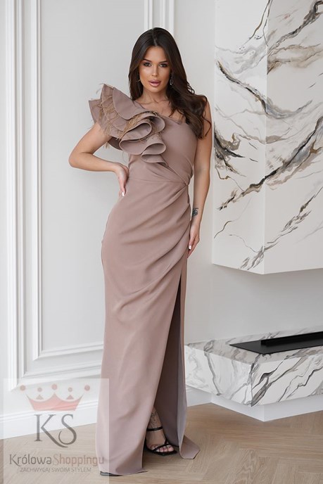 Sukienka długa asymetria falbana pióra cappuccino