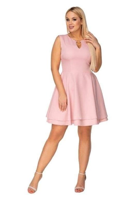 Sukienka krótka falbany ozdoba dekolt róż