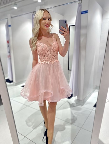 Sukienka krótka koronka perełki tiul morela