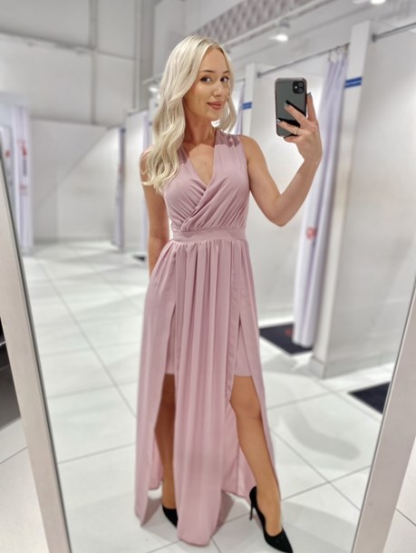 Sukienka długa dwa rozcięcia zakładka róż