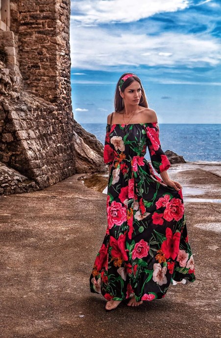 Sukienka długa długi rękaw kwiaty czerń