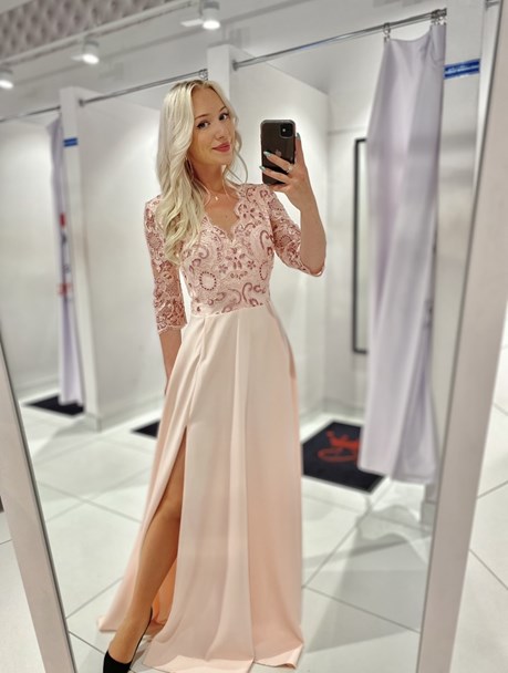 Sukienka długa rękawek do łokcia jasny róż