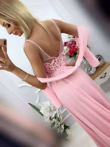 Sukienka długa perełki róż