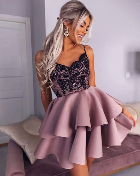 Sukienka krótka dwie falbany pianka beż/czarny