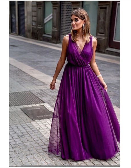 Sukienka długa tiul głęboki dekolt śliwka