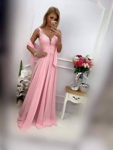 Sukienka długa perełki róż