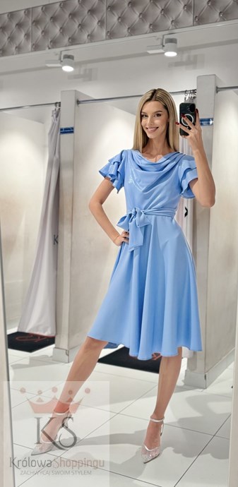 Sukienka krótka rękawek pasek połysk błękit
