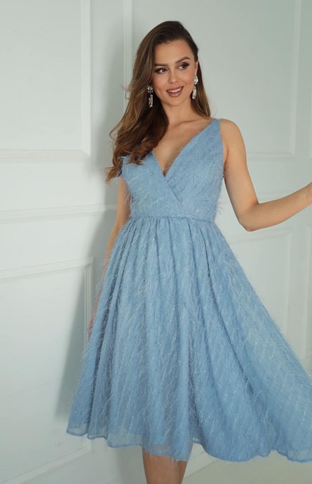 Sukienka midi ramiączka pióra błękit