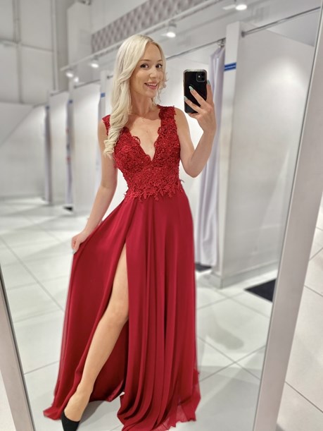 Sukienka długa koronkowa góra bordo