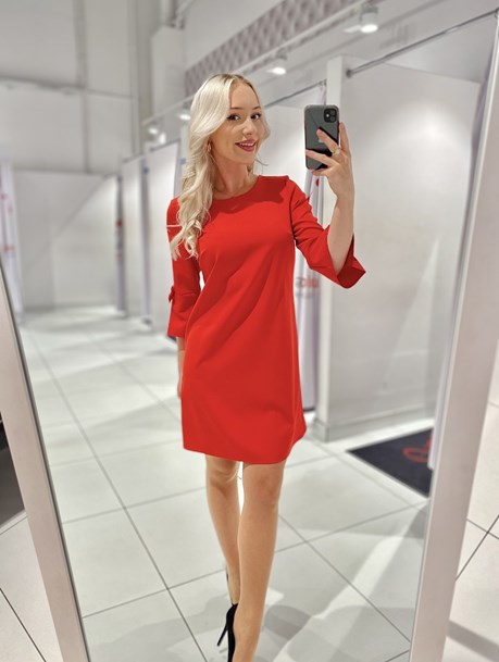 Sukienka krótka kokarda na rękawach czerwony