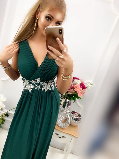 Sukienka długa z ozdobą z kamieniami zielony