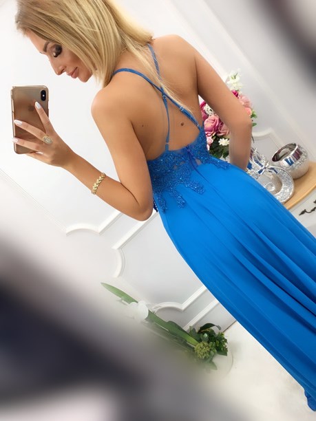 Sukienka długa z dekoltem na ramiączkach jeans