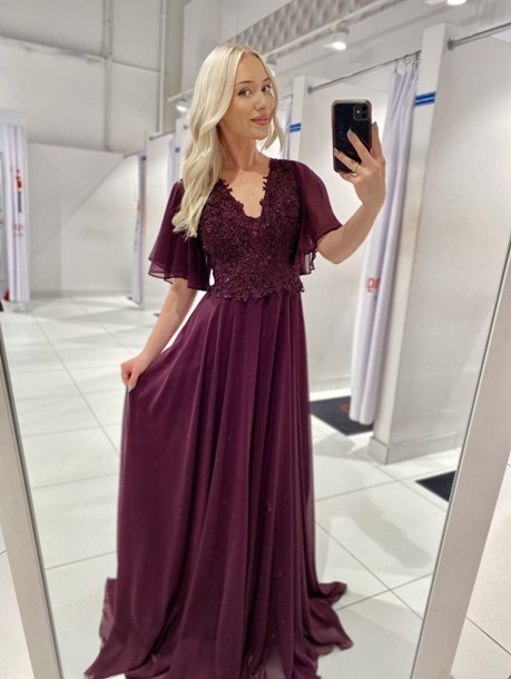 Sukienka długa zdobiona góra rękawek śliwka