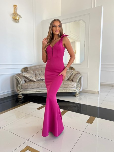 Sukienka długa dopasowana koraliki plecy malina