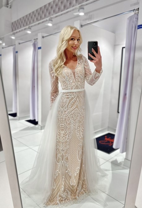 Sukienka długa rybka odkryte plecy tiul biel/beż