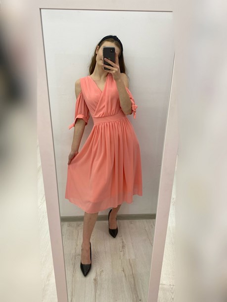 Sukienka midi falbanka rękaw 3/4 łosoś