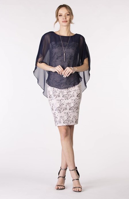 Sukienka krótka z narzutką wzory róż/granat