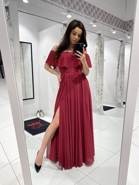 Sukienka długa  falbana materiał szyfon bordo
