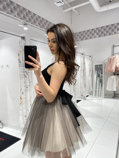 Sukienka krótka ramiączka tiul góra czarny/beż