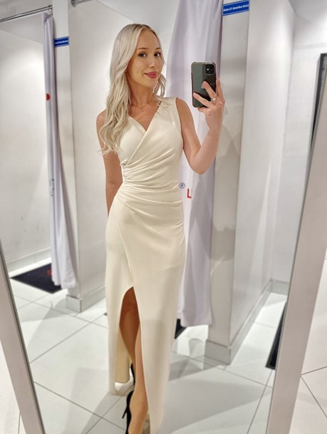 Sukienka długa dwa ramiona zakładana beż