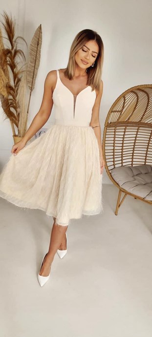 Sukienka midi ramiączka zdobiony dół wanilia