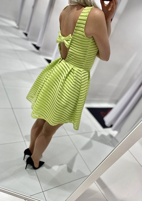 Sukienka krótka siateczka kokarda tył zieleń