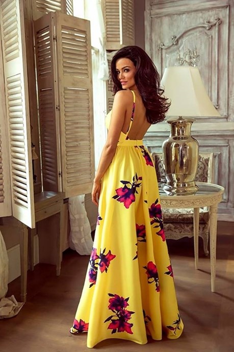 Sukienka długa odkryte plecy kwiaty żółty