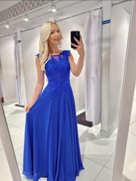 Sukienka długa koronka odkryte plecy chaber