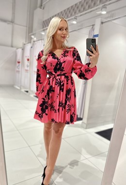 Sukienka krótka koszulowa rękaw kwiaty czerń