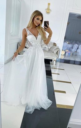 Sukienka długa dekolt V pas cekiny tiul biała