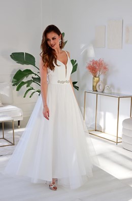 Sukienka długa ramiączka tiul pasek biel