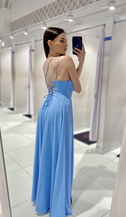 Sukienka długa wiązanie plecy gładka błękit