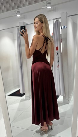 Sukienka długa satynowa wiązanie szyja burgund