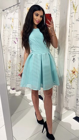 Sukienka krótka siateczka kokarda tył mięta