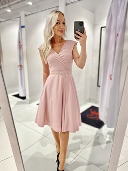 Sukienka midi dekolt zakładka róż