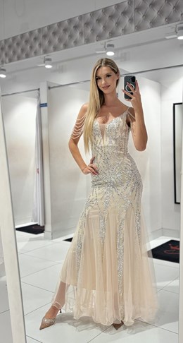 Sukienka długa rybka cekiny tiul beż/srebro