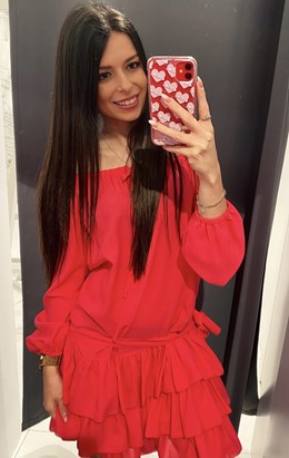 Sukienka krótka falbanka dłuższy rękaw neon róż