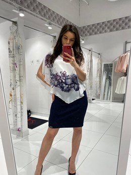 Sukienka krótka trókątny dekolt biel/granat