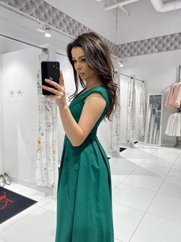 Sukienka midi z paskiem morska zieleń