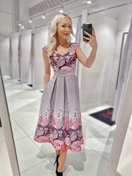 Sukienka midi rozkloszowana kwiaty szary/wrzos