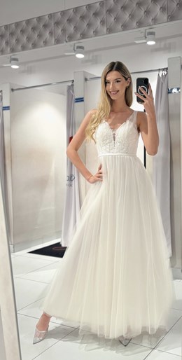 Sukienka długa haft na gorsecie tiul biel