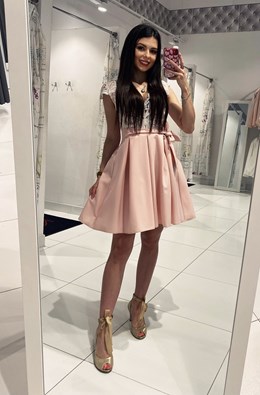 Sukienka krótka krótki rękawek dekolt róż/biały